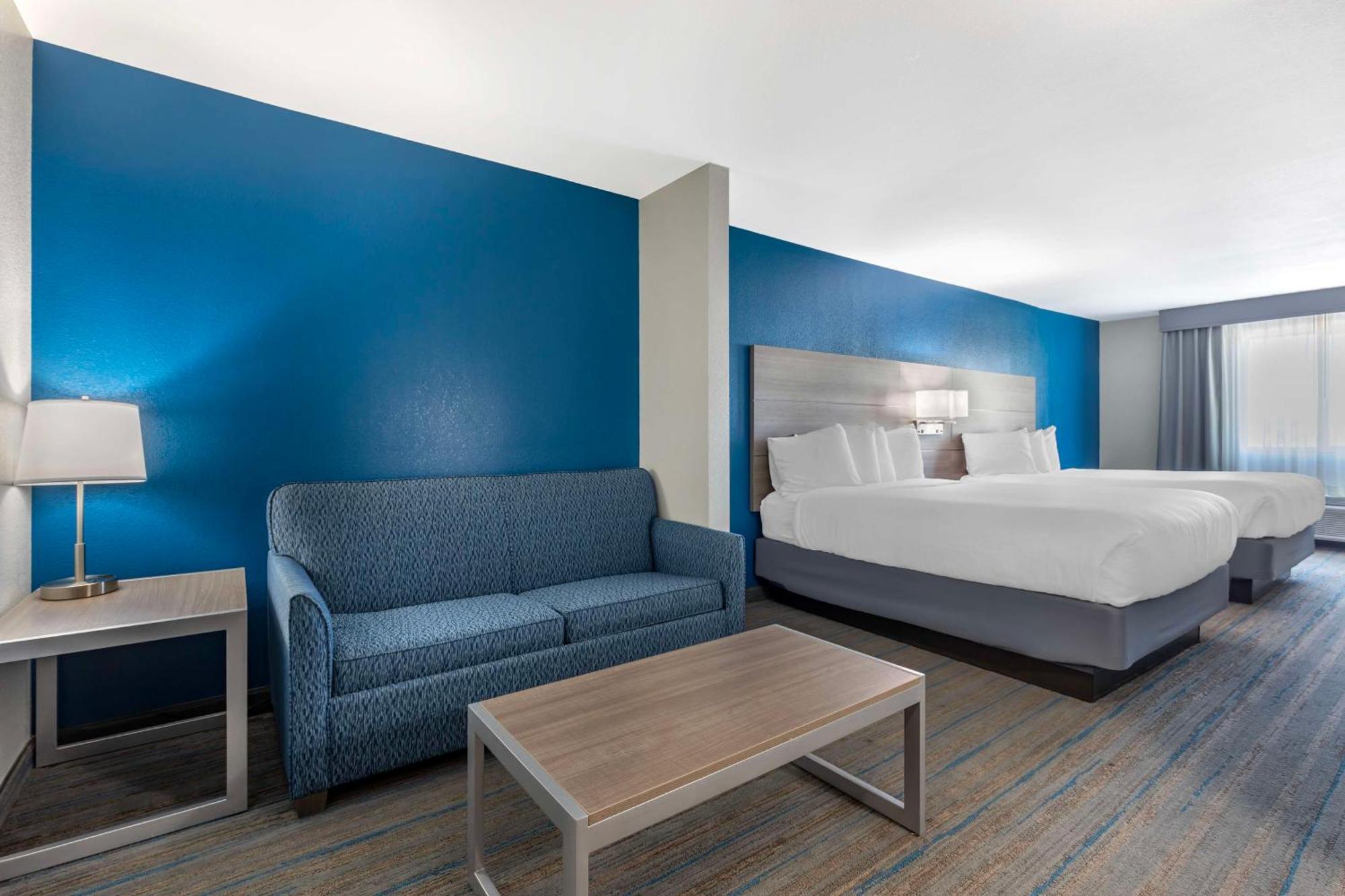 Best Western Plus Stephenville Inn Exterior photo