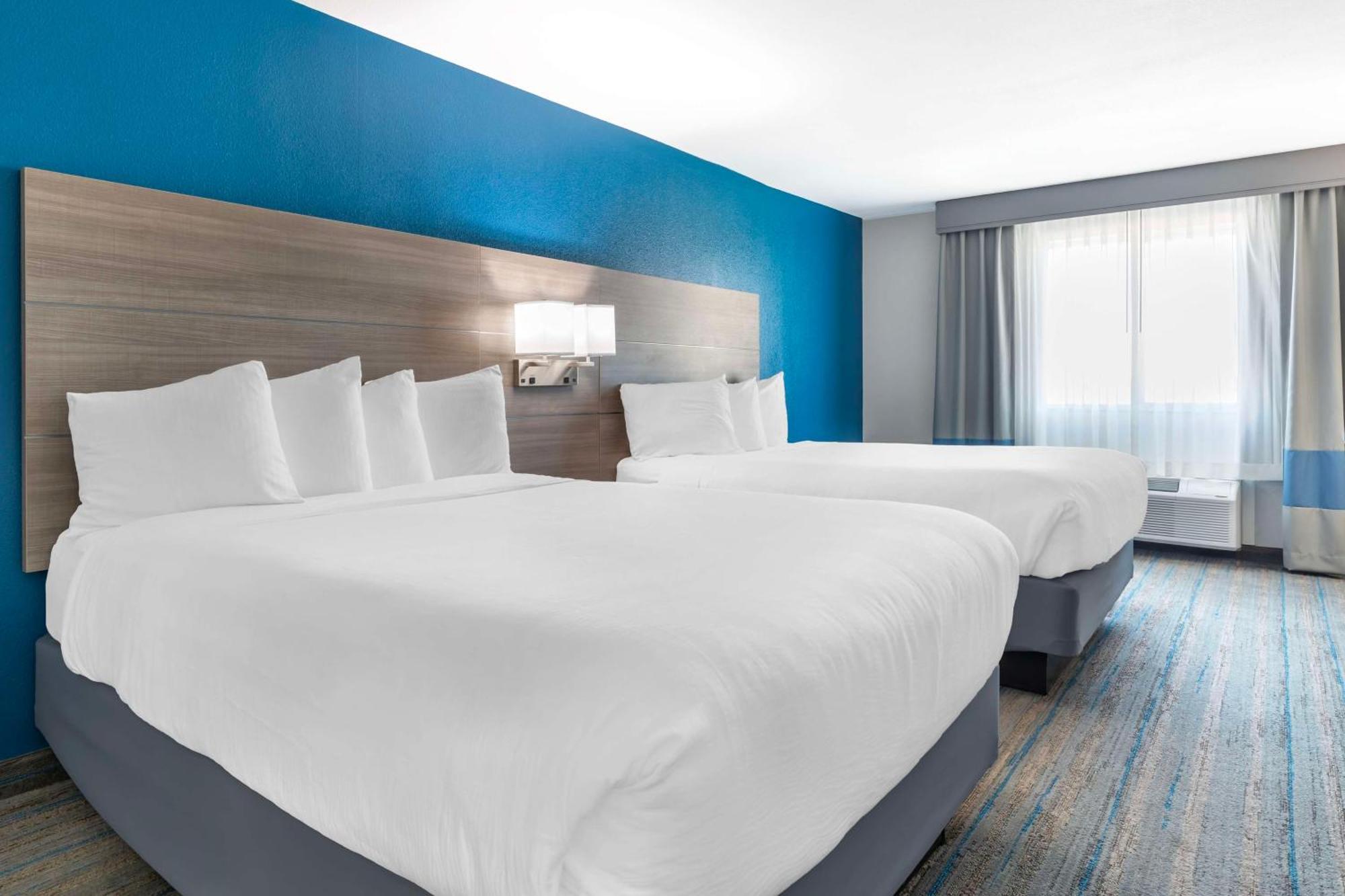 Best Western Plus Stephenville Inn Exterior photo