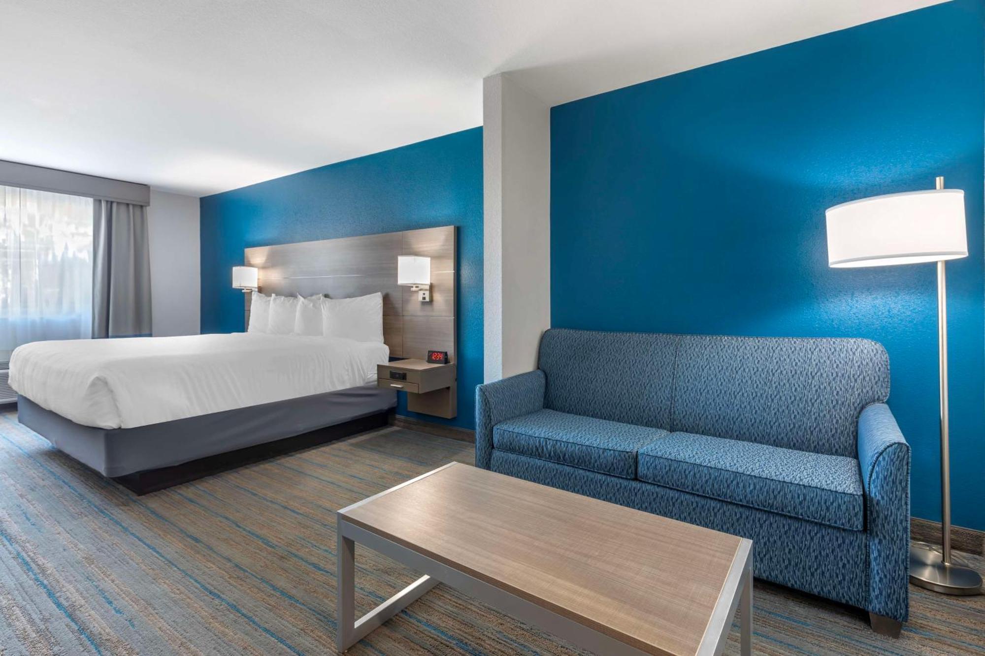 Best Western Plus Stephenville Inn Exterior photo