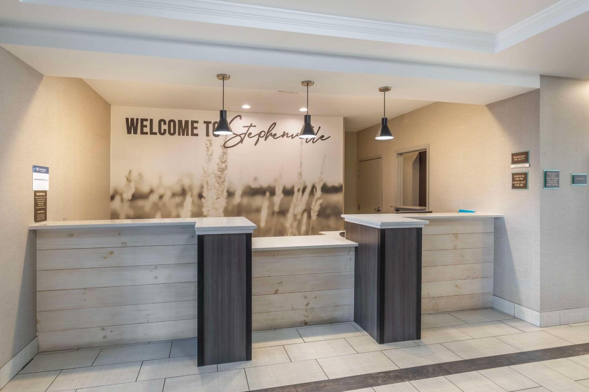 Best Western Plus Stephenville Inn Exterior photo